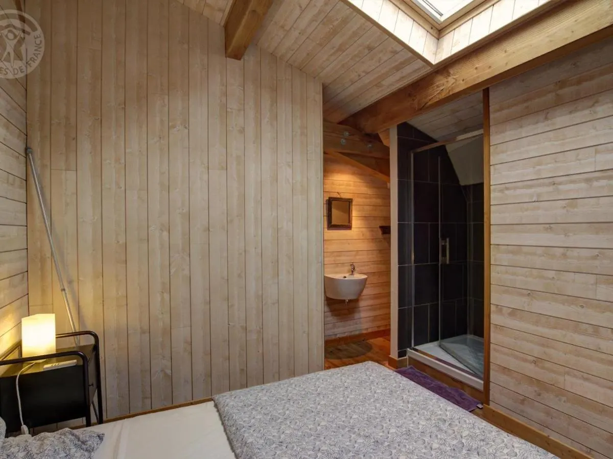 Gite 3 Chambres Avec Terrasse, Jardin Et Equipements Bebe - Fr-1-496-190 Saint-Romain-d'Urfe 0*,  France